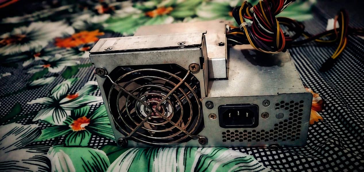 computer pawer supply 1