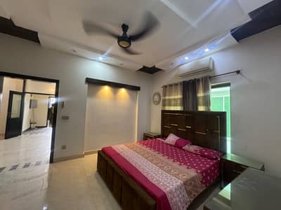 Lock Option 10 Marla Like New Upper Portion Fully Furnished For Rent