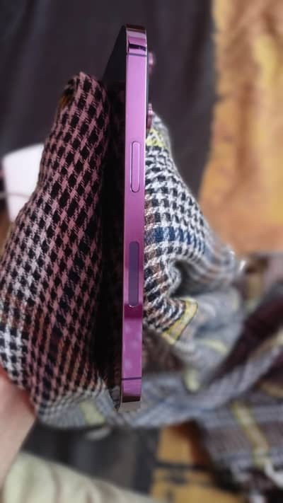 iPhone 14 Pro 128GB 82%BH water pack only line in penal