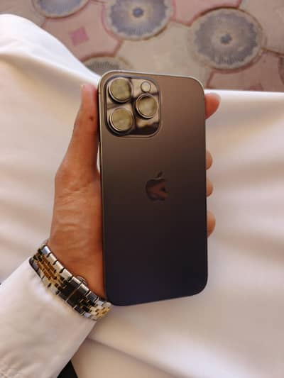 14 Pro Max JV with Box