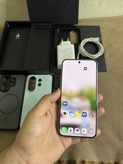 Vivo x200 fe condition like brand-new 12+12gb + 512gb