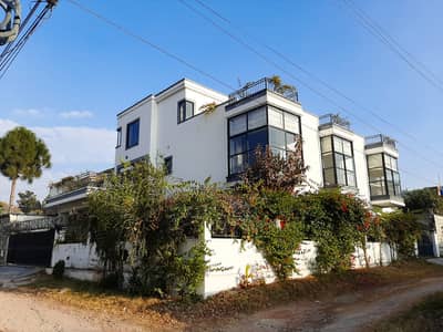 Solar installed Luxury 18 Marla Corner House for Sale in Bani Gala, Islamabad Near Imran Khan Chowk