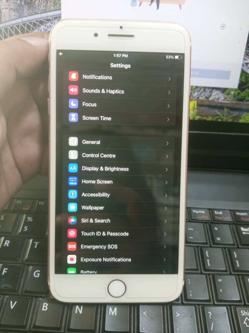 Apple iPhone 7 Plus 0