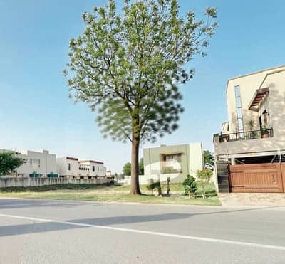 1 Kanal Top Location Plot No-65 Block C Phase 6 DHA Lahore For Urgent Sale