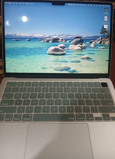 Macbook Air M2 (8/256)