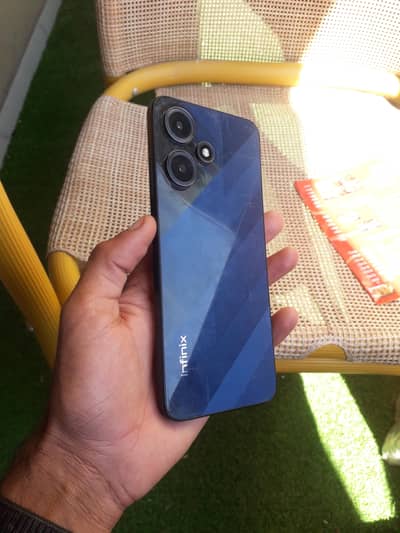 Infinix hot 30 Play 4/64 Urgent Sale
