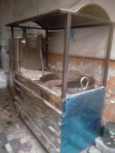 5 ft counter like new