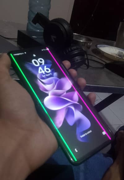 Samsung Z Flip 3 8/128 Exchange Possible