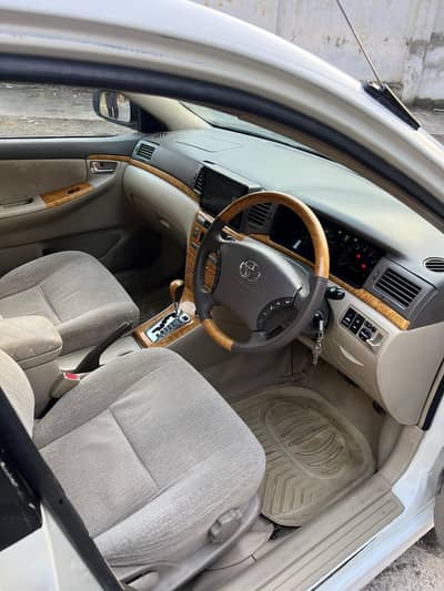 TOYOTA CORROLA SE SALOON