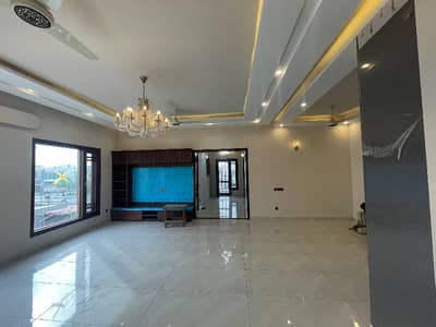 BRAND NEW 500 SQ. YD TWO-UNIT MANSION | DUAL-FAMILY DESIGN | DHA PHASE 8