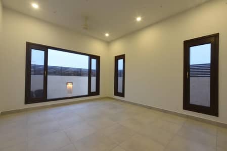 MODERN 600 SQ. YARD VILLA | 6 BEDROOMS & LUSH LAWN | DHA PHASE 8