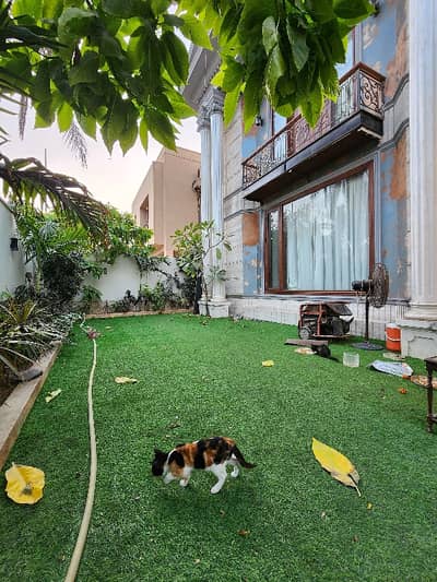 ULTRA-MODERN OWNER-BUILT MANSION | VERSACE MASTER SUITE | DHA PHASE 5