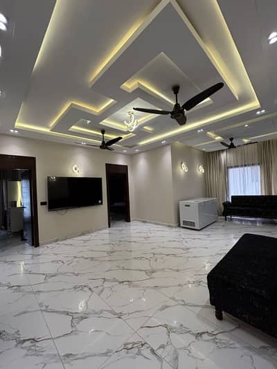 FULLY RENOVATED TWO-FAMILY VILLA | 500 SQ. YDS | DHA PHASE 6