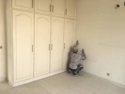 1 Kanal Upper Portion With Drawing Room Is Available For Rent In Dha Phase 4 Near DD Commercial