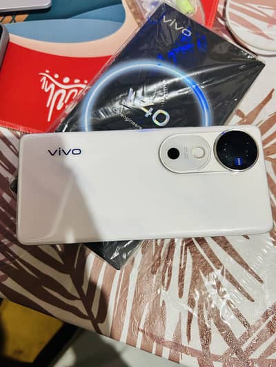 Vivo 12/256 pta approved like new