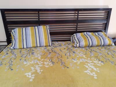 cast iron bed for sale because of shifting