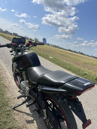 YBR 125G for sale in good condition