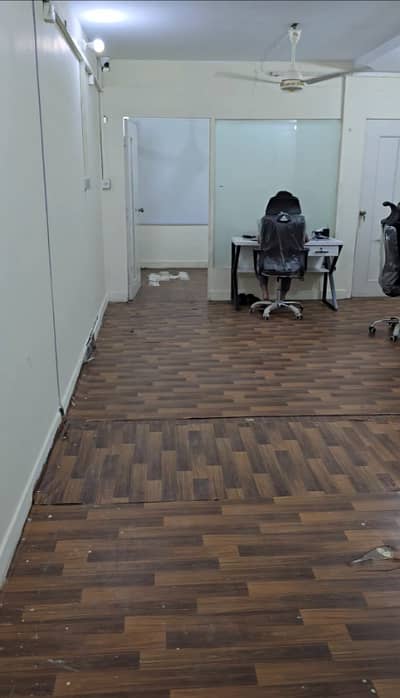 Sami furnished office for rent 700sqft in shahar e Faisal.