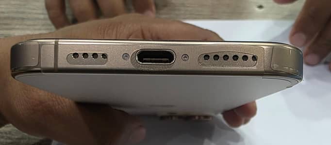 Apple I phone 16 pro max 256 physically plus e sim non pta