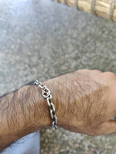 man Gucci bracelet