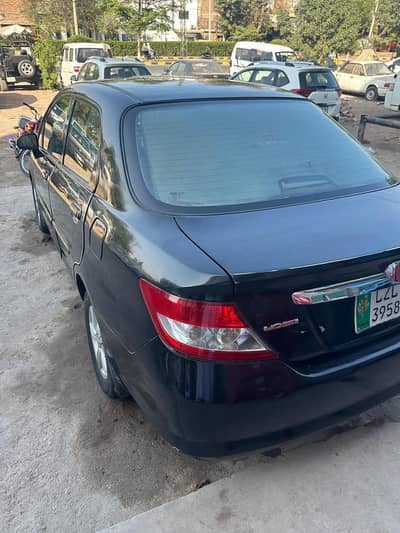 gadi bilkul ok ha aik rupy ka be kaim ni hony wla