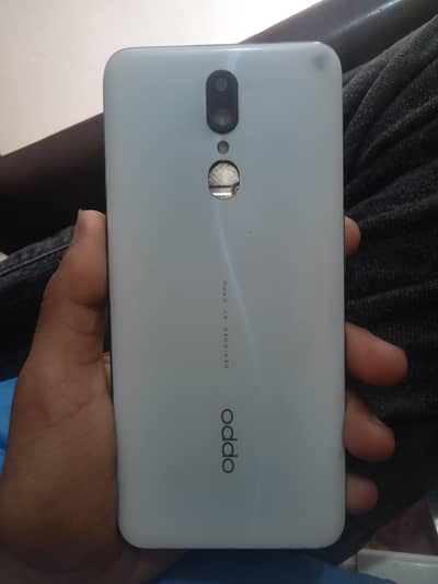 OppO f11 4 64 hai set and cnic copy