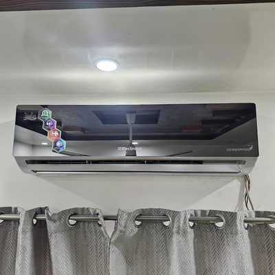 ELECTROLUX 2 Ton DC INVERTER JADE SEA 2582J