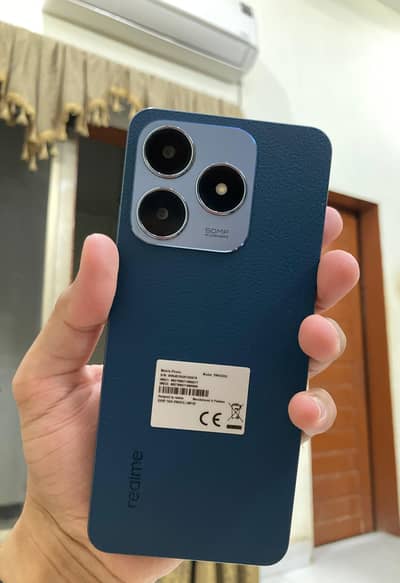 Realme C63