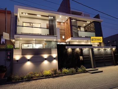 400 Sq Yards Very Reasonable Rates 4 Bed On Each Floor Dream House