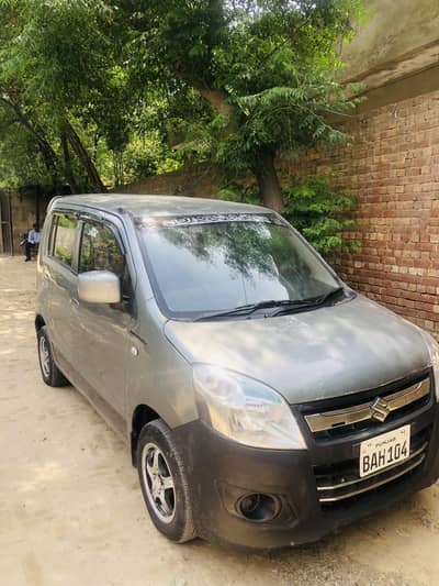 Wagonr 2015 grey