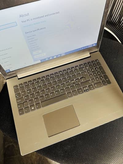 Lenovo Idea Pad 256gb ssd