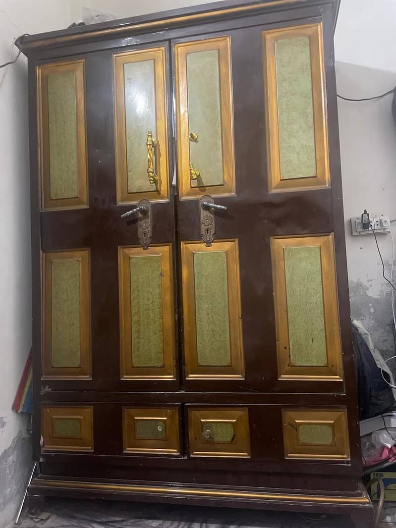 سیف الماری  درست بھاری چادر کی ڈبل ڈور بالکل نئی جیسی 0