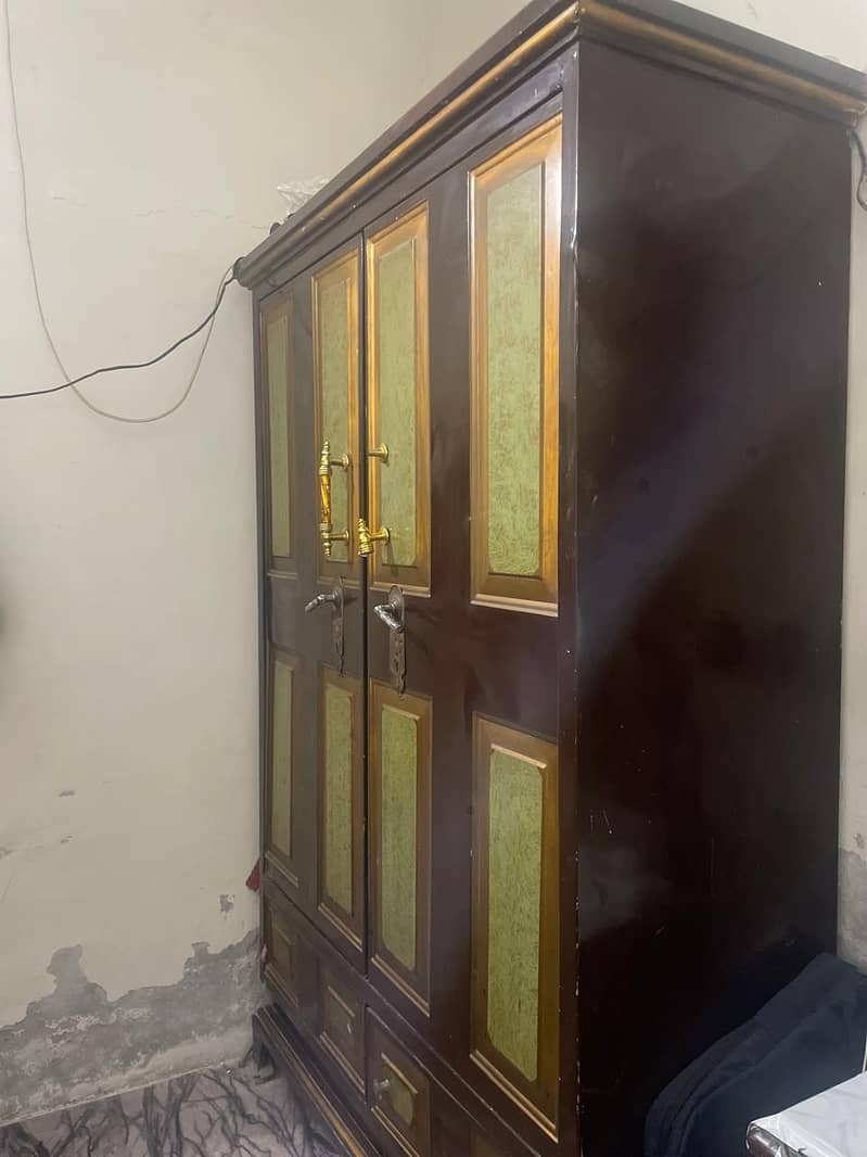 سیف الماری  درست بھاری چادر کی ڈبل ڈور بالکل نئی جیسی 1