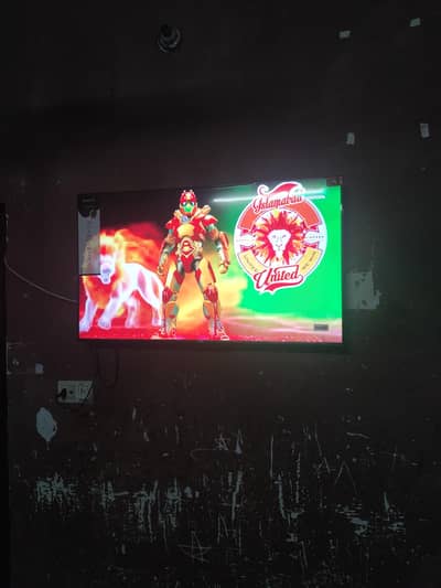 TCL QLED 43 inch, MODEL 43T6C, Only 4 month used (excellent)