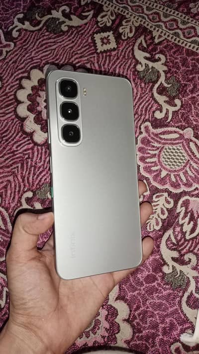 infinix hot60i 6.128 box opn