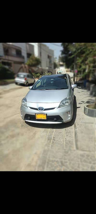 TOYOTA PRIUS 15/18 push start OWN NAME GOOD CAR