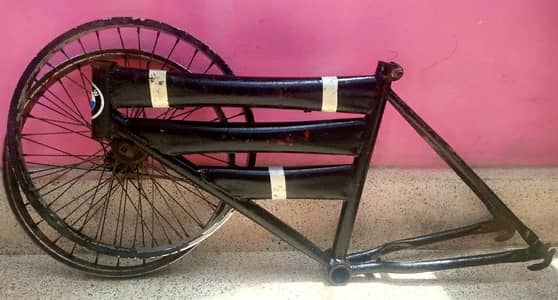 Good condition frame and rim