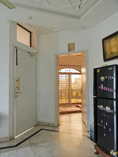 5 Marla Brand New Portion Is Available For Rent In Eden Boulevard MAIN COLLEGE ROAD LHR