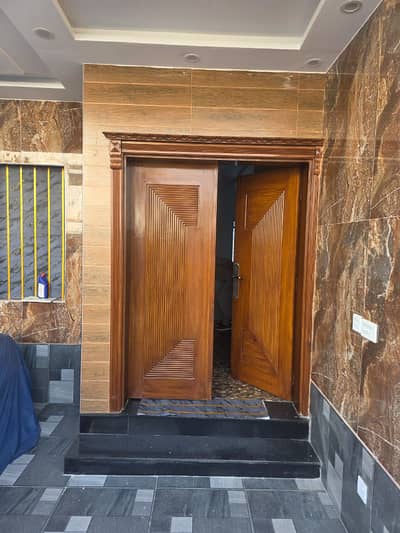 10 Marla house for sale new Lahore city near bahria town Lahore