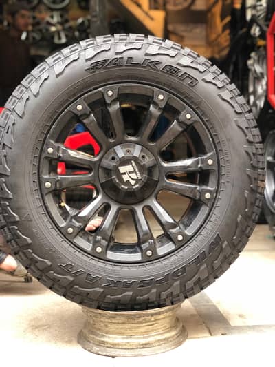 265.65. 18 Original Wildpeak tyres and Original Rims available