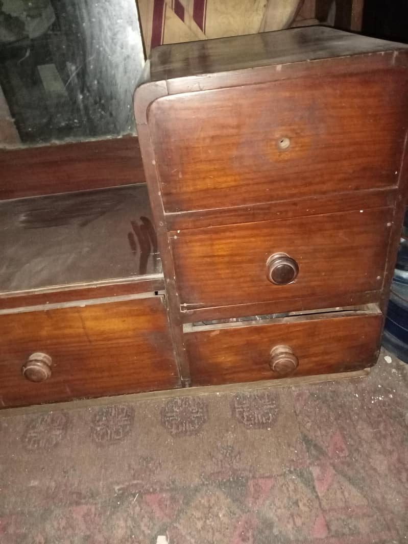 Dressing table 2