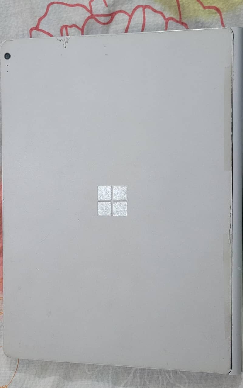 Microsoft Surface Book i7 2