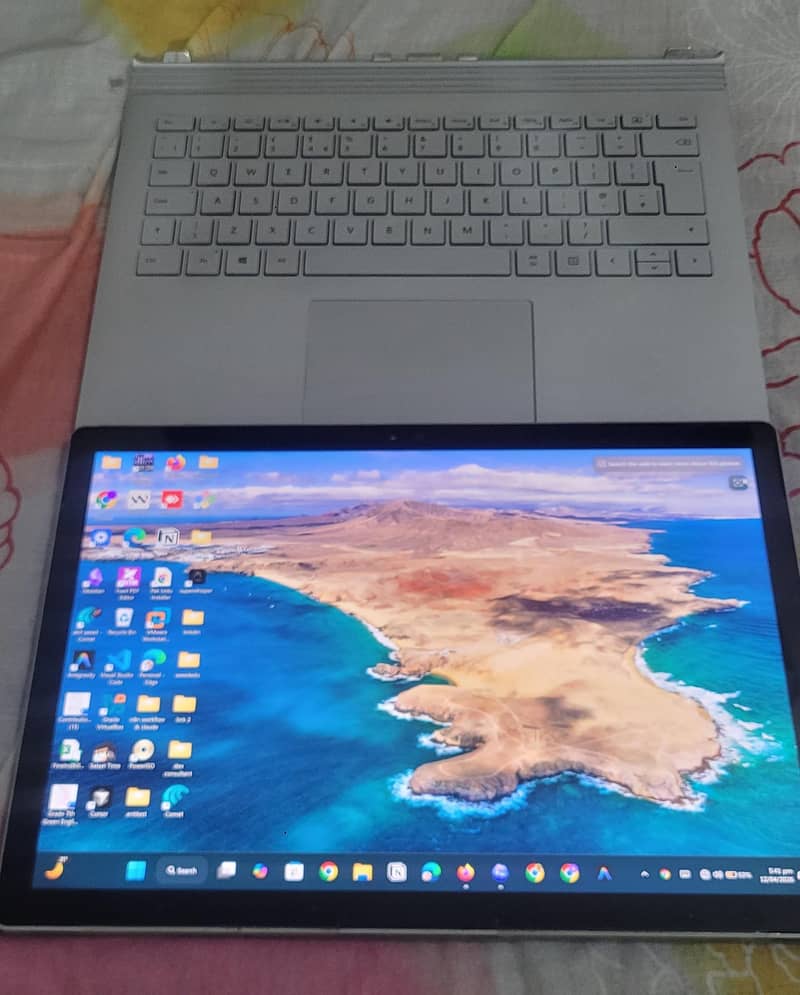 Microsoft Surface Book i7 4