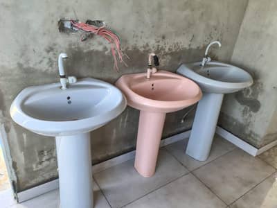 ACL wash basin sink in very Good condition