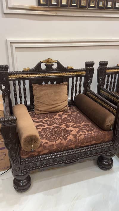 sofa set (3 seater, 1 seater, 1 seater)