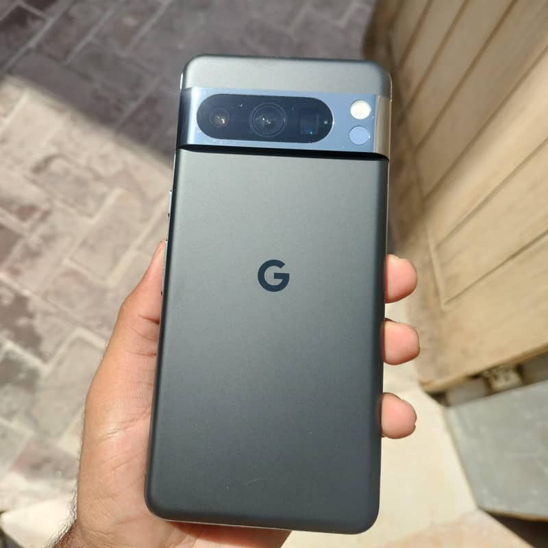 Google pixel 8 pro 2