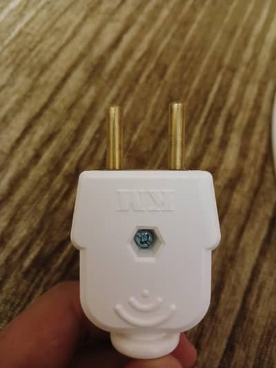 Extention cord 16 feet long