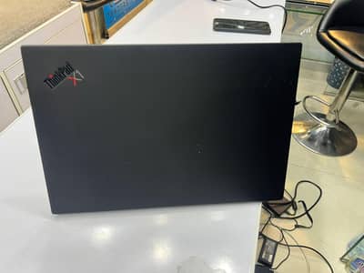 Lenvo Thinkpad X1 carbon