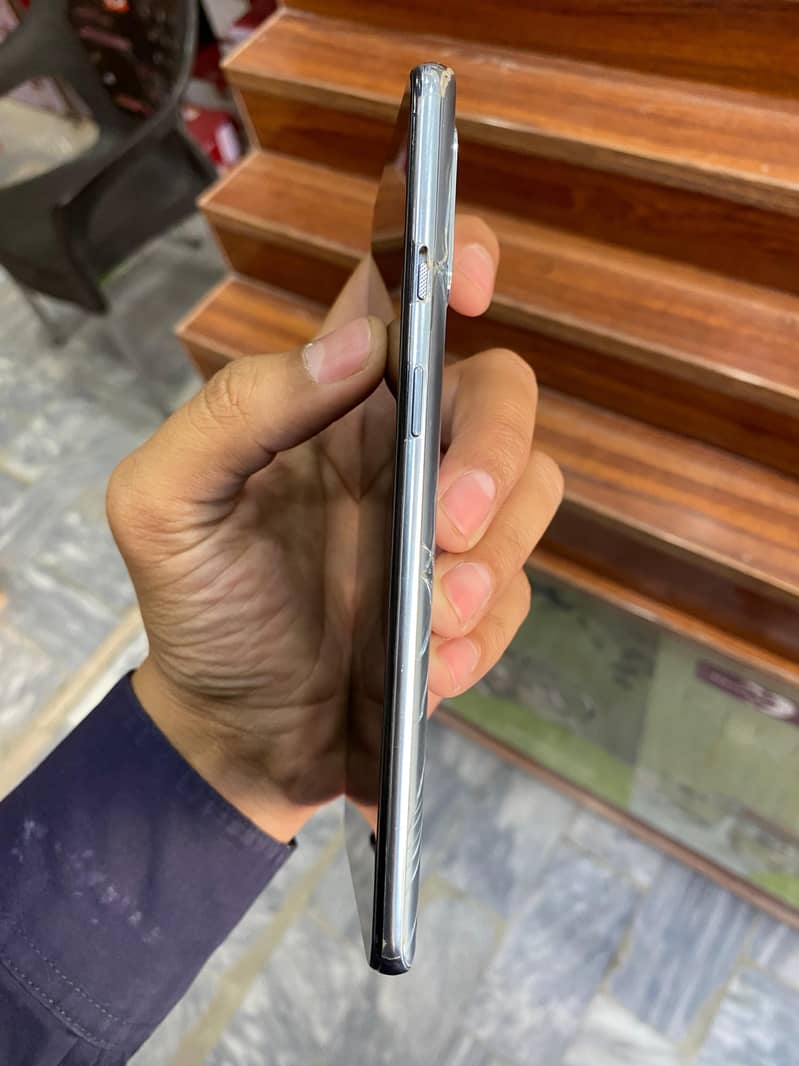One plus 8t 1