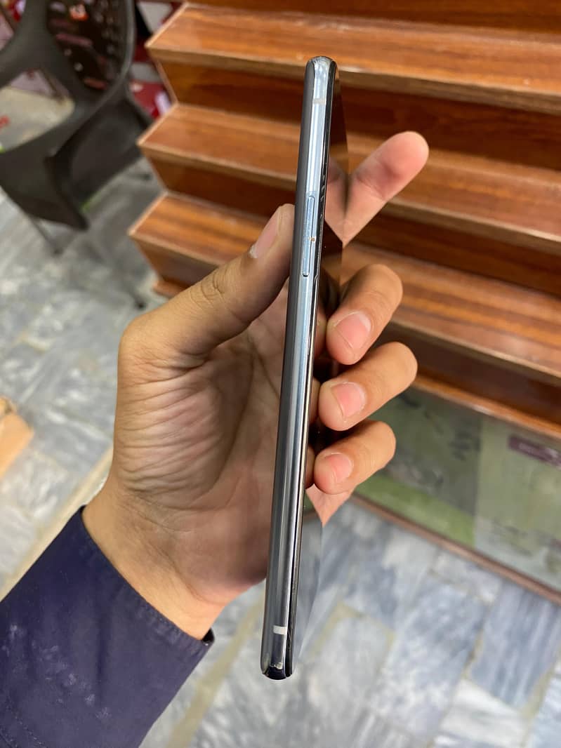 One plus 8t 3